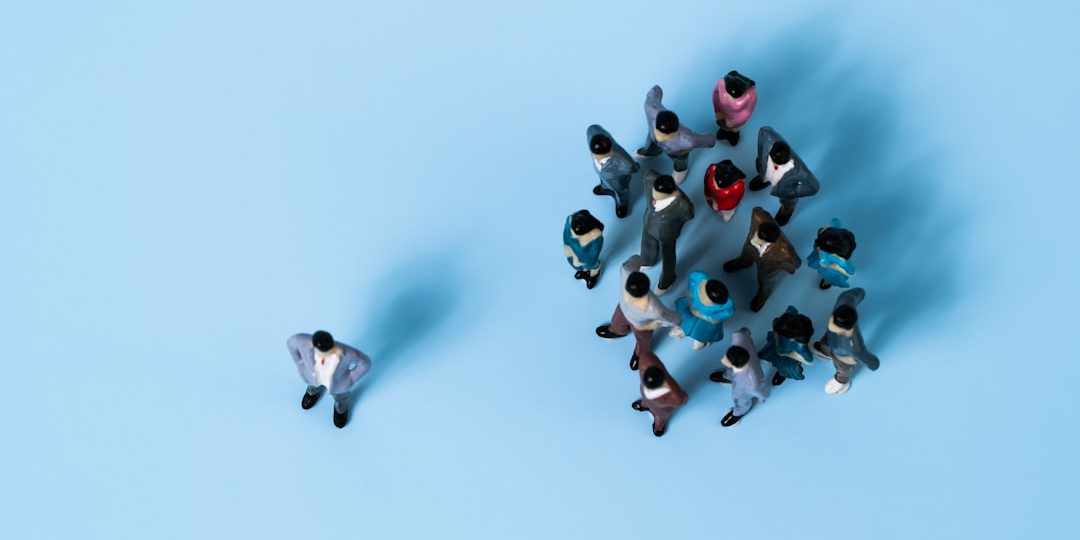 Rôle des clubs lecture féministes dans l'empowerment féminin