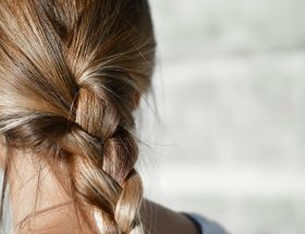 Les compléments alimentaires pour les cheveux